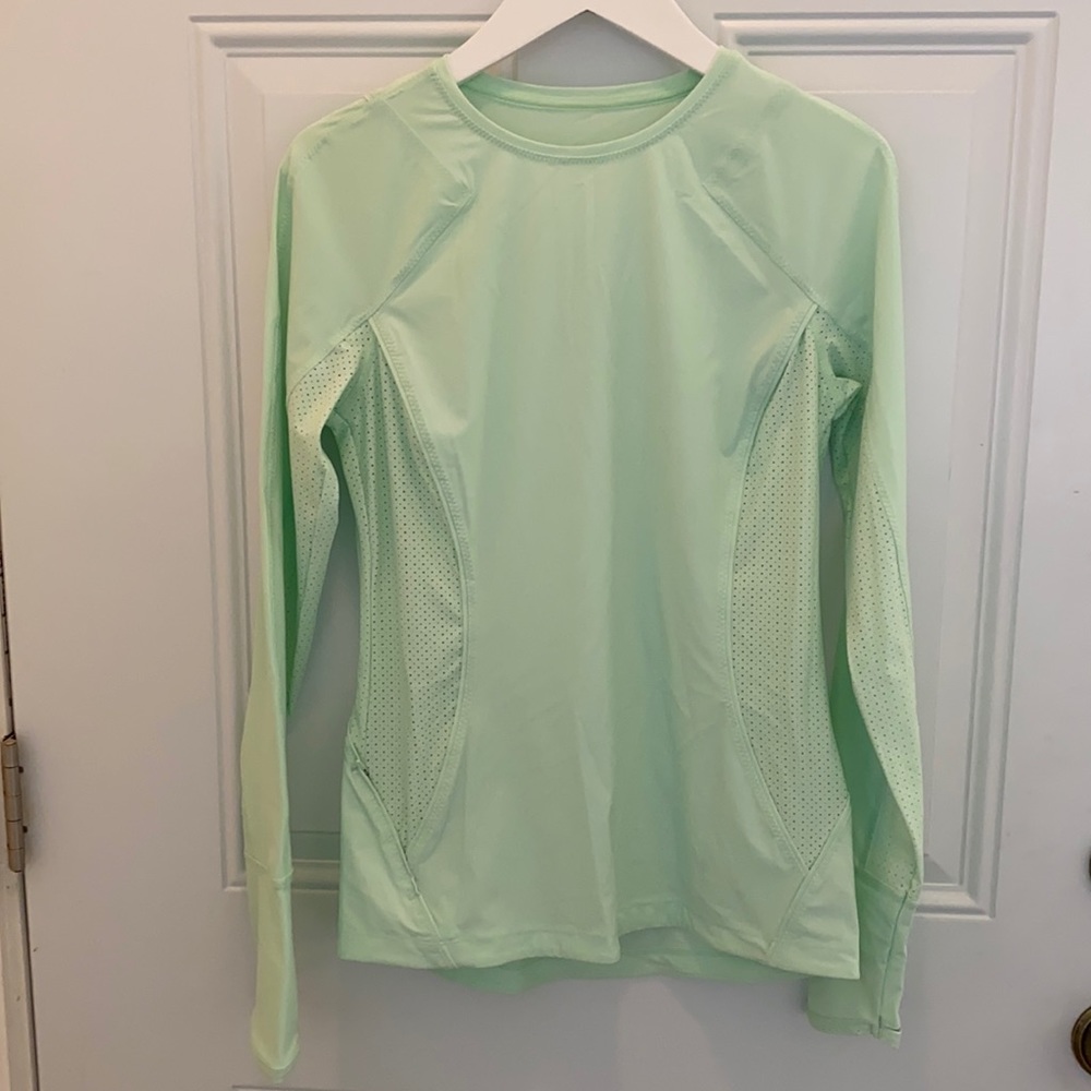 Athleta mint green long sleeve top